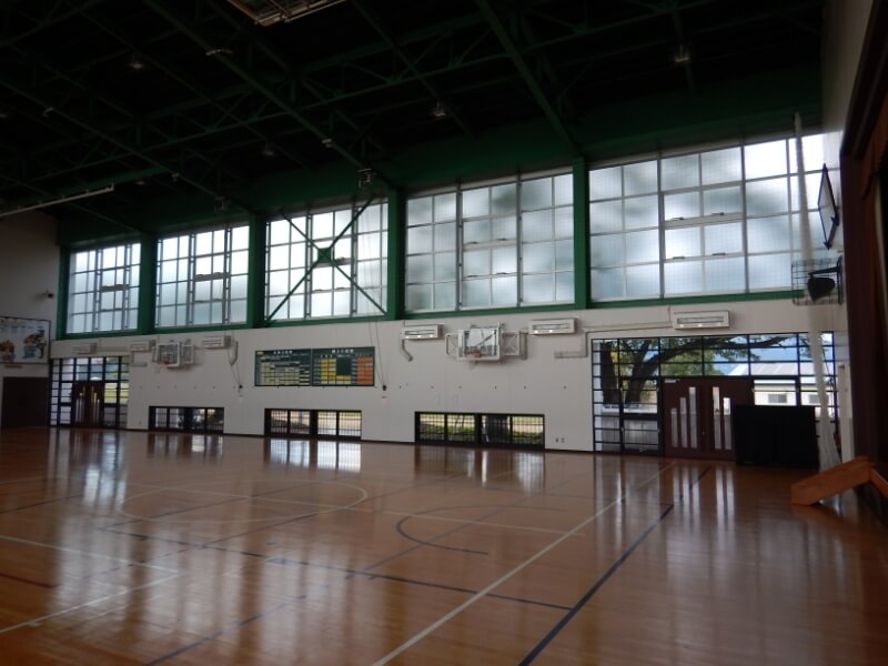 平野小学校屋内運動場等空調設備設置工事